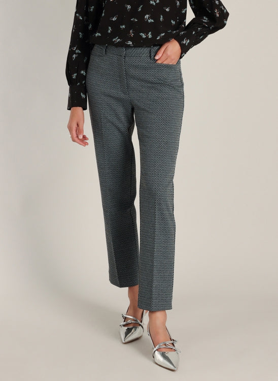 Yest pantalon enkel lengte zwart wit print model Dasha