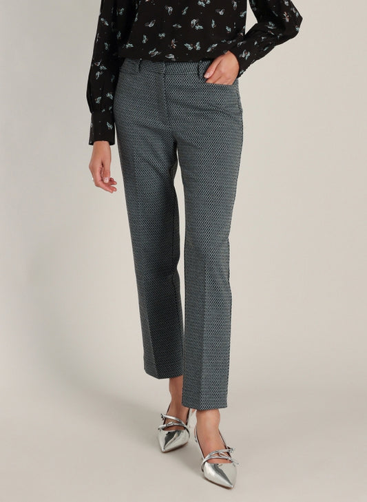 Yest pantalon enkel lengte zwart wit print model Dasha
