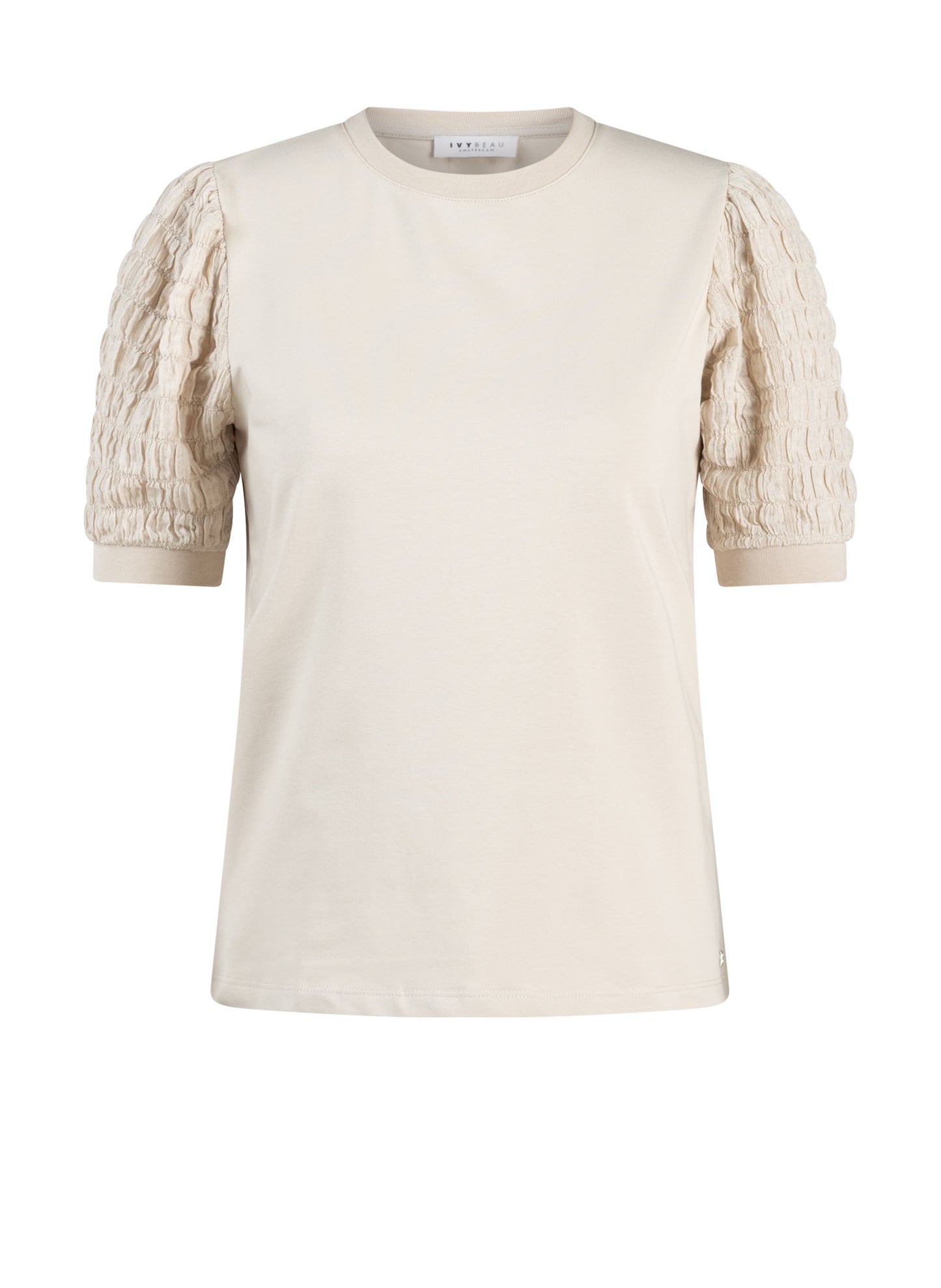 Ivy Beau shirt beige model Dana kit pof mouw