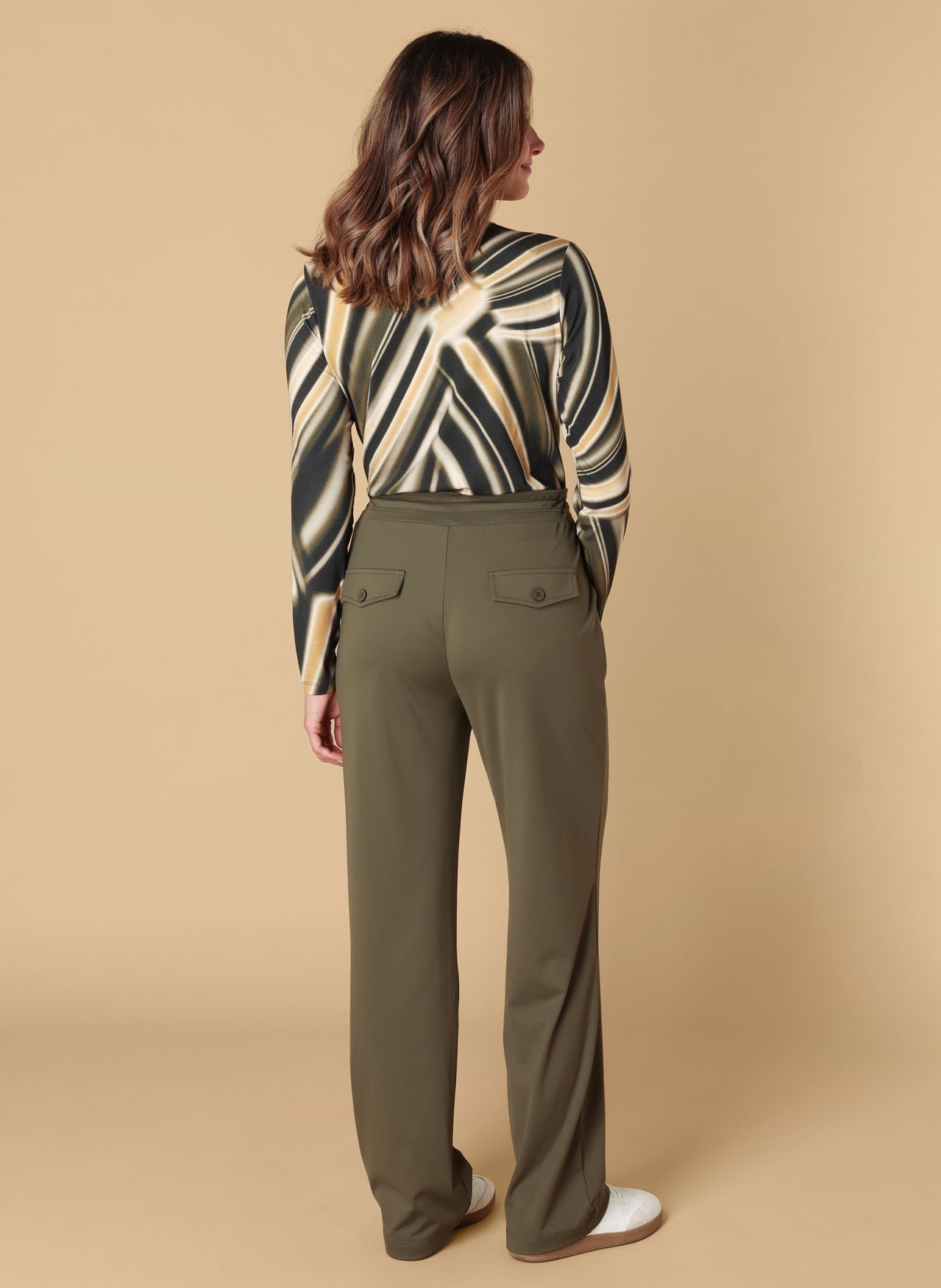 Ivy Beau colletje shirt groene print model Sisley olive print