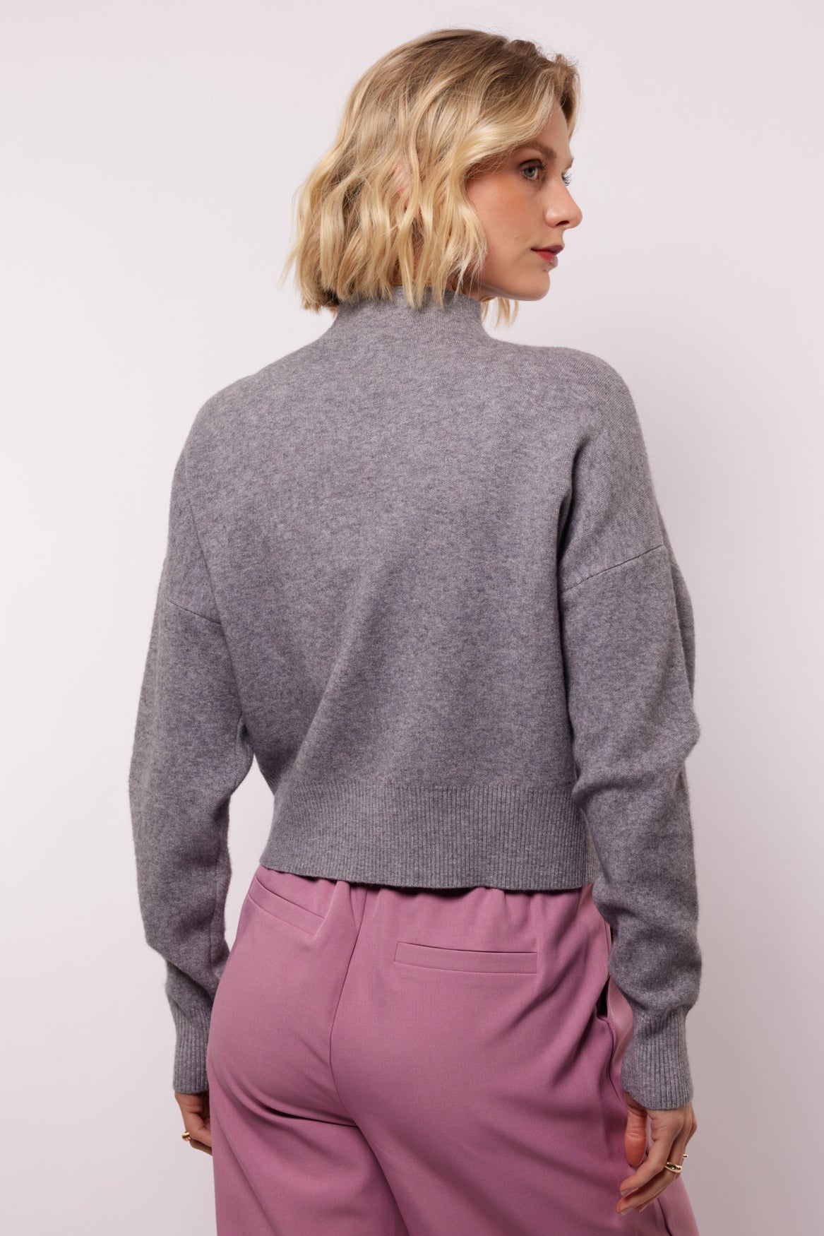 Fluresk trui grijs met roze opdruk model Maridia knit smoke