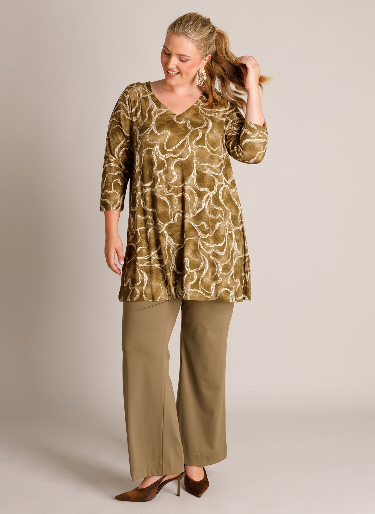 Yest Curve (Yesta) tuniek olijf groen met print model Tavora dark Olive multi