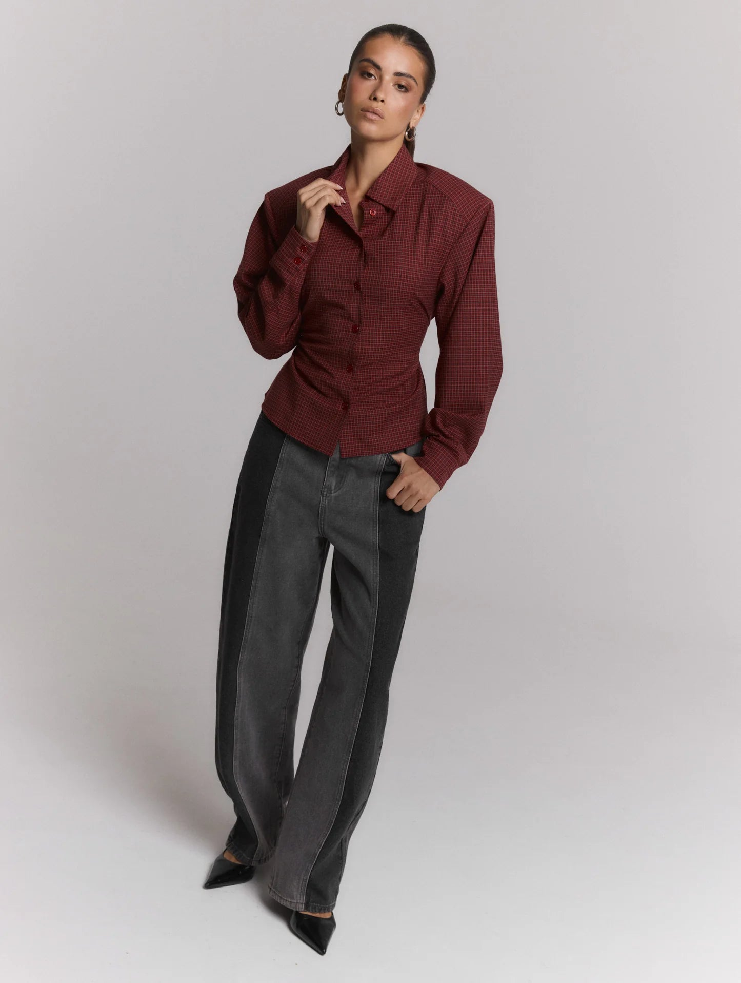 Refined Department jeans barrel balloon fit grijs zwart model Emma Antra