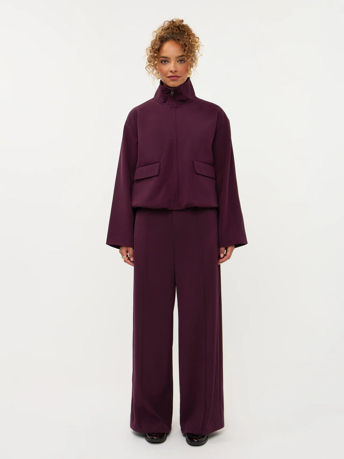 Ydence broek bordeaux paars pantalon model Pants Geneve Plum