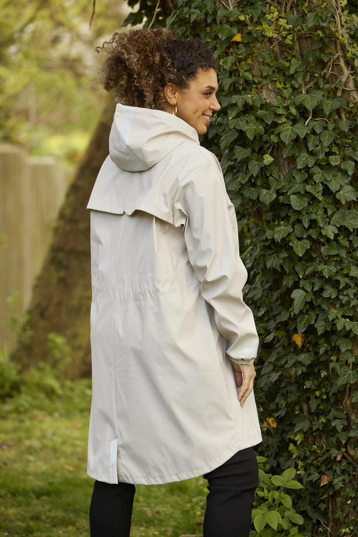 Zhenzi regen jas zandkleur model Tael 606 rain jacket