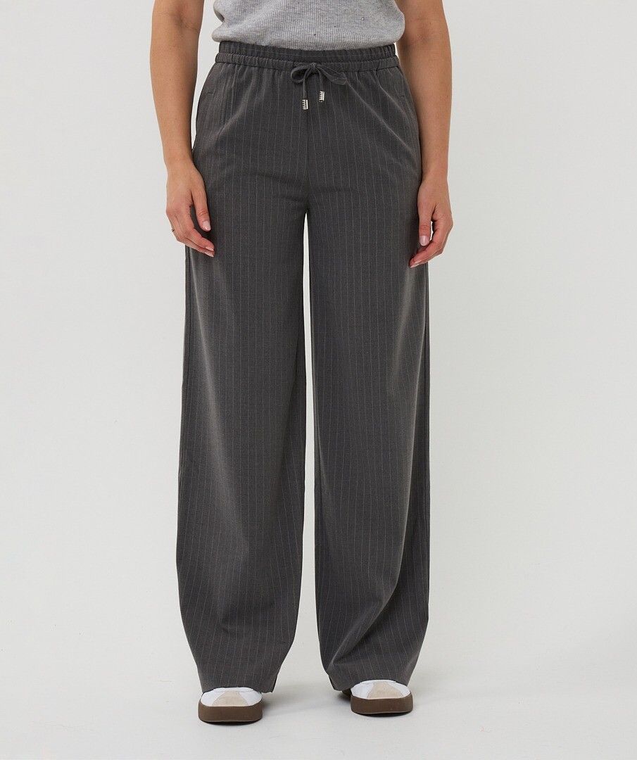 Esqualo pantalon grijs pinstripe model drawstrings ES_F25.10548
