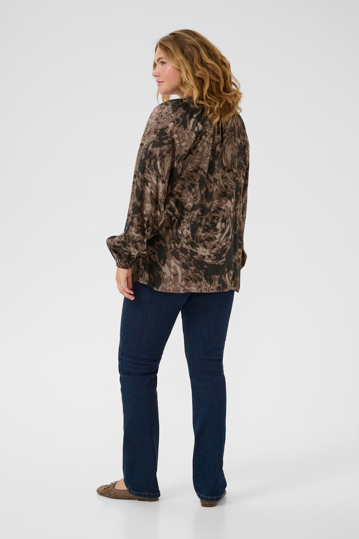 Kaffe Curve blouse bruin zwarte print model KCjamia brown graphic print