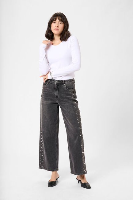 Kaffe jeans zwart grijs model KApetra met parels en strass aan zijkant grey vintage wash