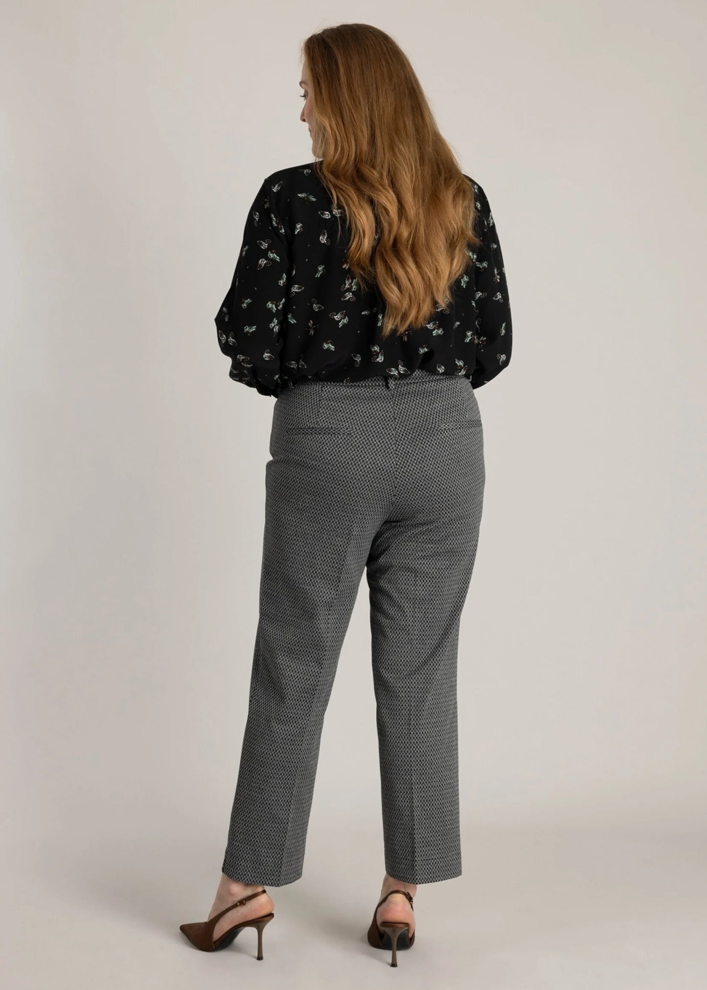 Yest Curve (Yesta) pantalon zwart wit print model Helia broek A005899 black offwhite