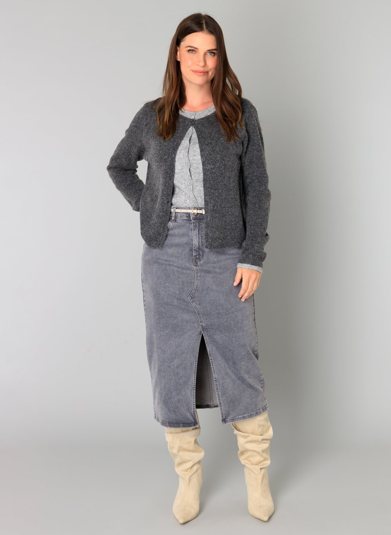 Yest vest dubbele cardigan look grijs model Brandi dark grey