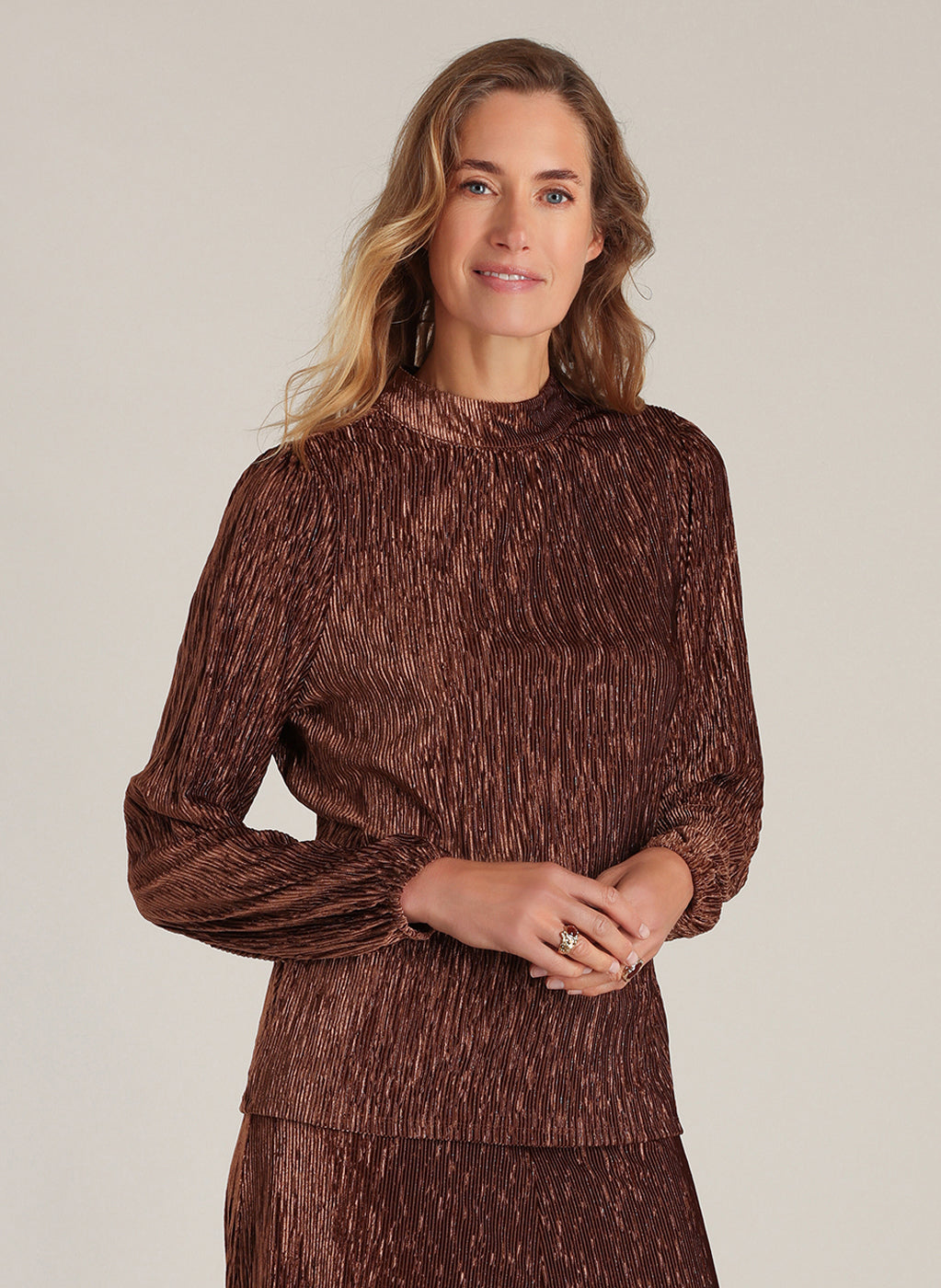 Yest shirt plisse koper bruin velvet stof model Devora Copper brown