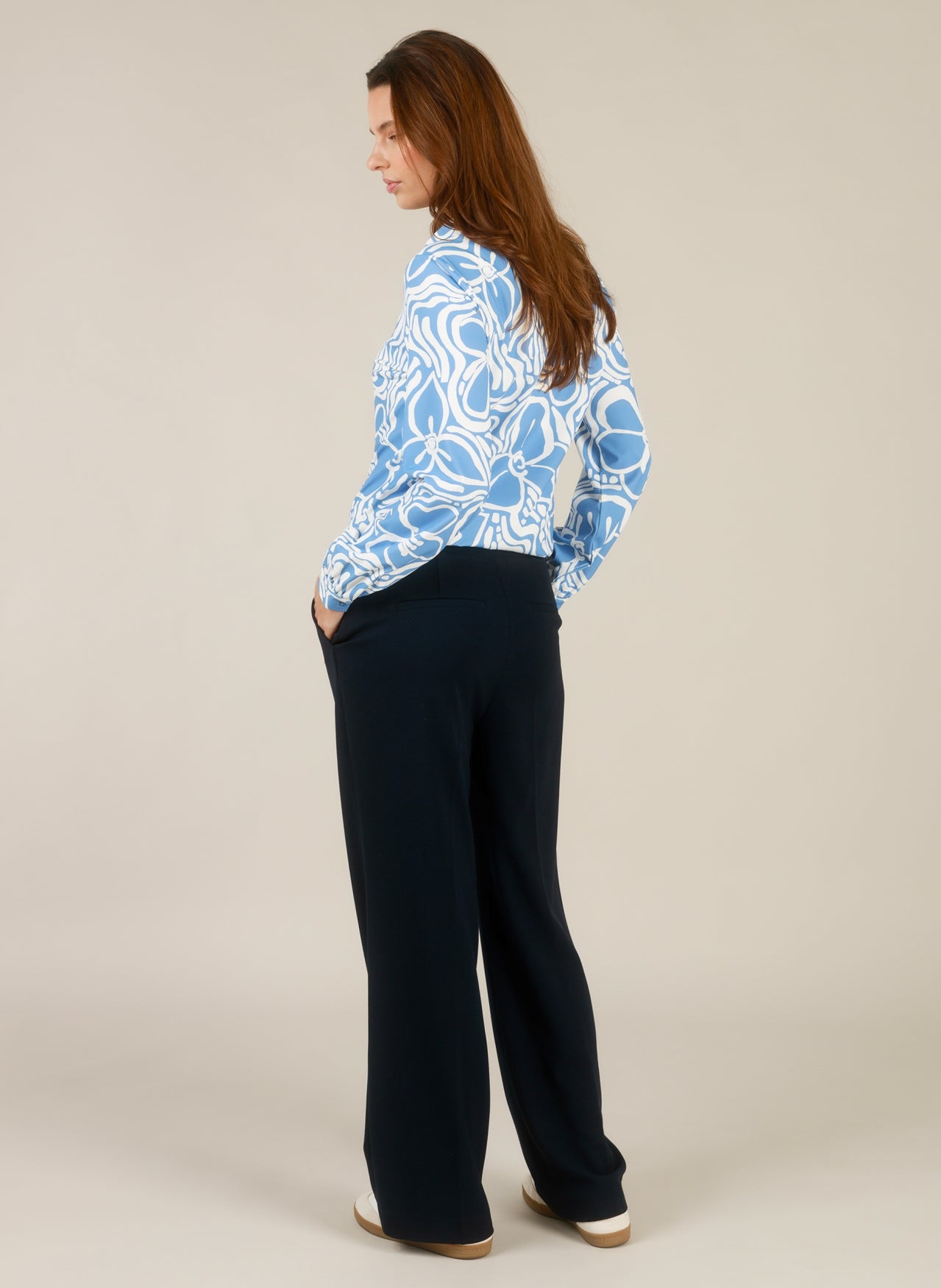 Yest pantalon donker blauw model Ina Navy broek