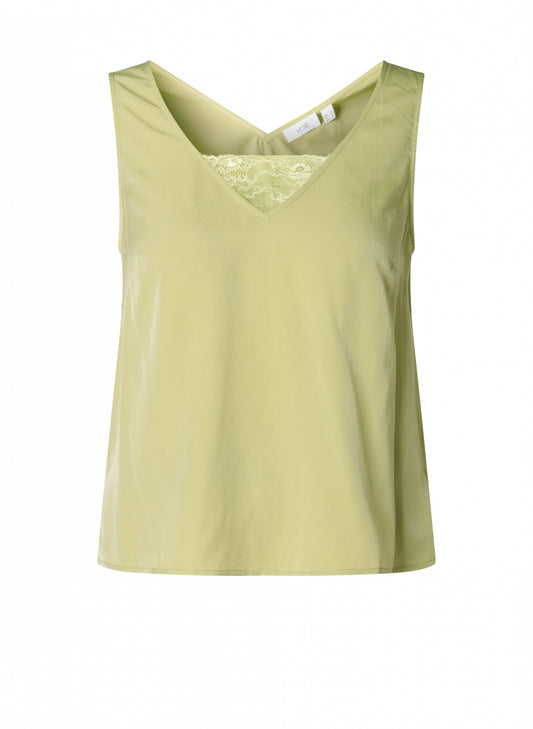 Yest top groen met kant model Inara linden