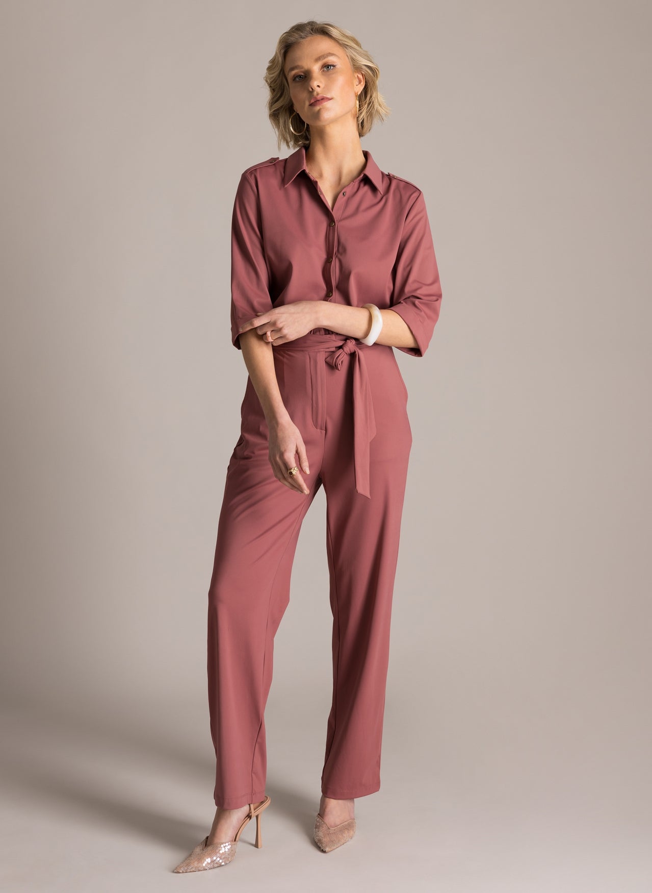 Yest jumpsuit plum model Saar essential