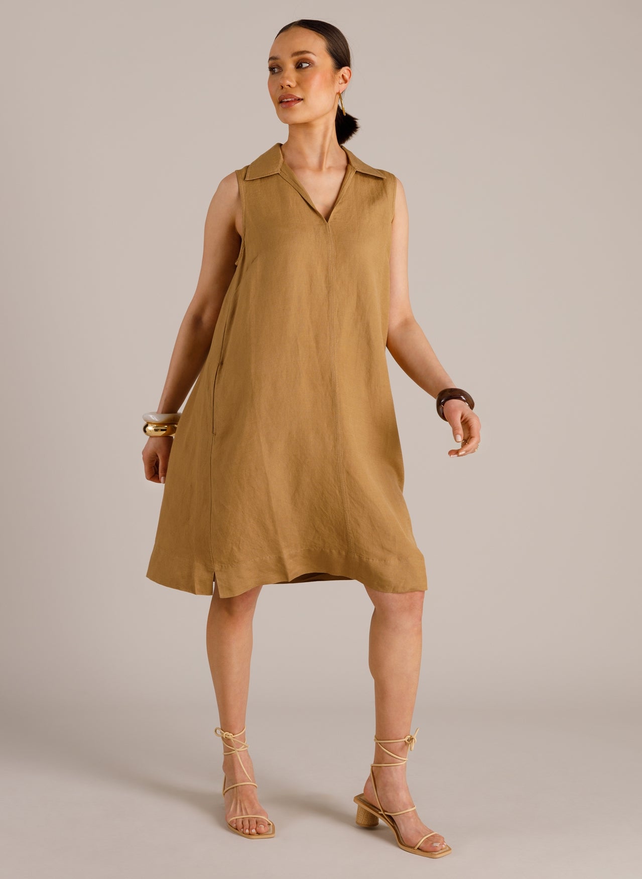 Yest jurk summer taupe model Mette
