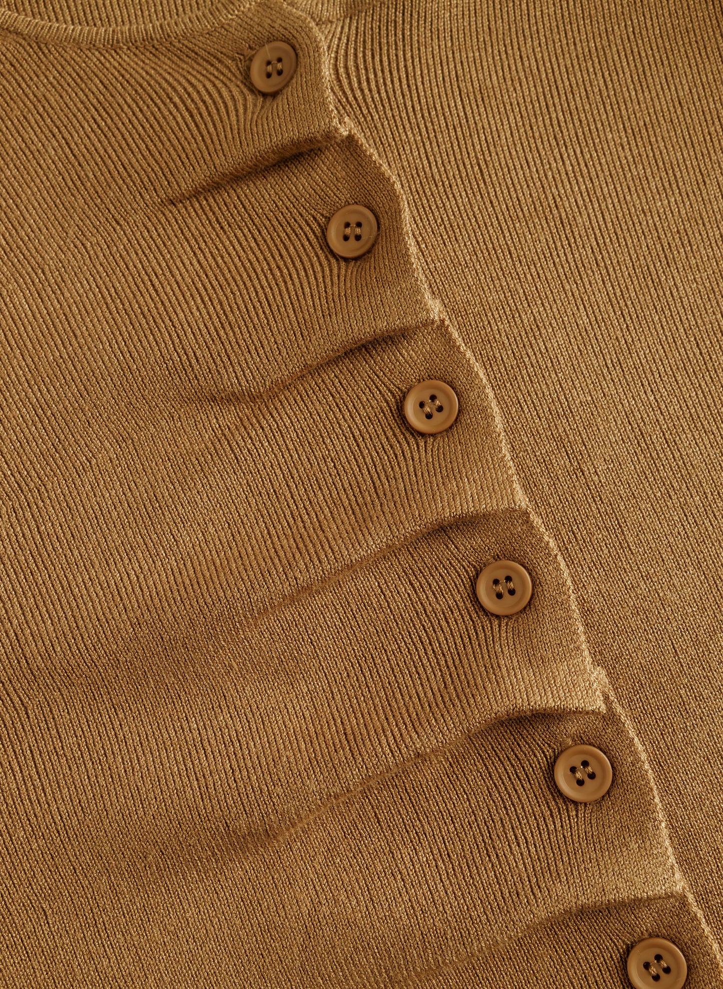 Yest vest olijf groen aangesloten model Sara bronze 6461