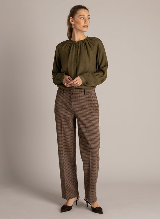 Yest blouse groen met glans model Urmina olive green 6561