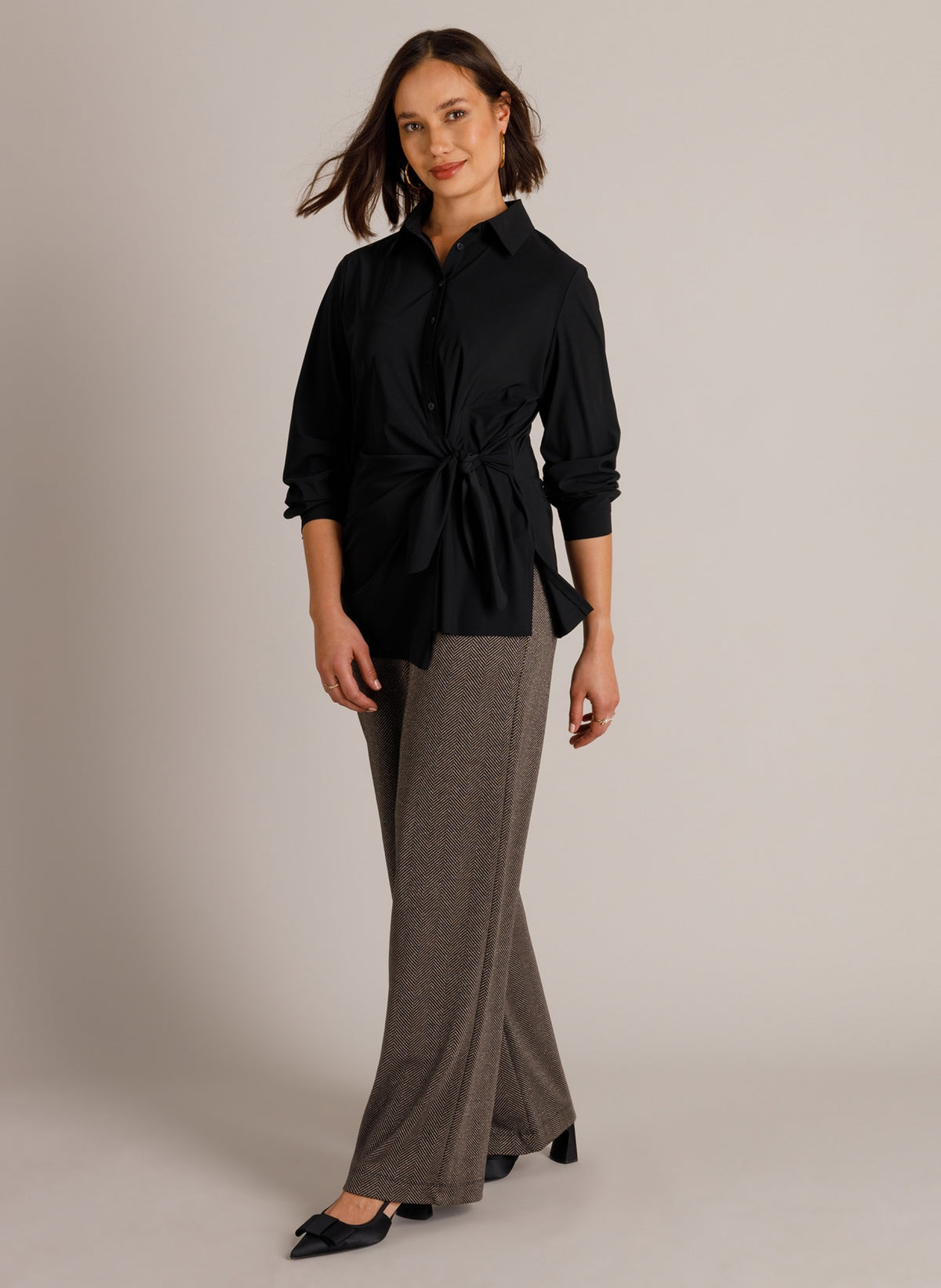 Yest blouse zwart travelstof model Willine black 0006752 