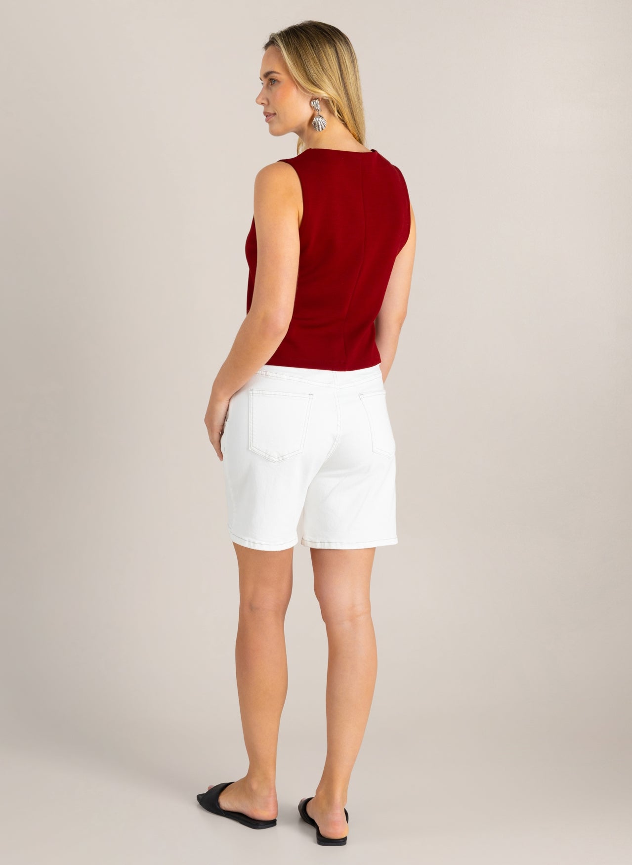 Ivy Beau gilet rood model Givenny dark red