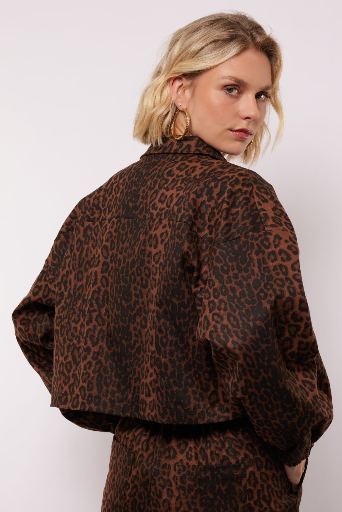 Fluresk jasje leopard print bruin model Yrissa jacket mocha brown