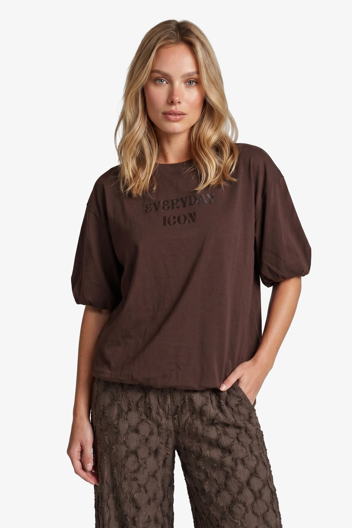 Fluresk T-shirt bruin met pof mouw model Dez dark chocolate