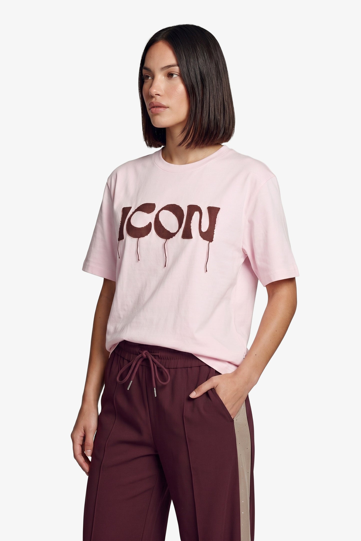 Fluresk broek bordeaux met zand kleurige streep en strass model Nyx broek Mulberry