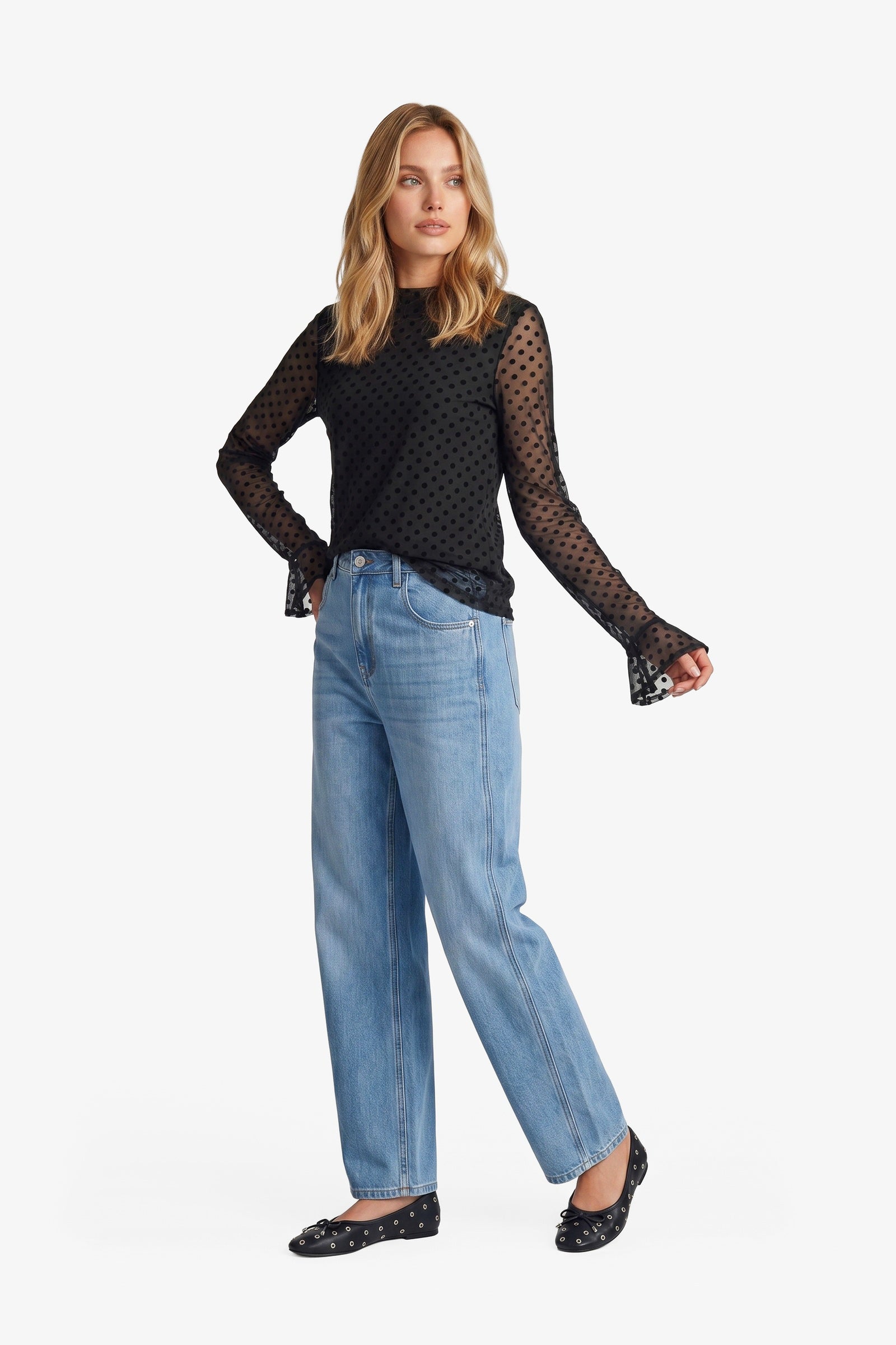 Fluresk longsleeve zwart met bolletjes polkadot model Zarah top black 26NZF10