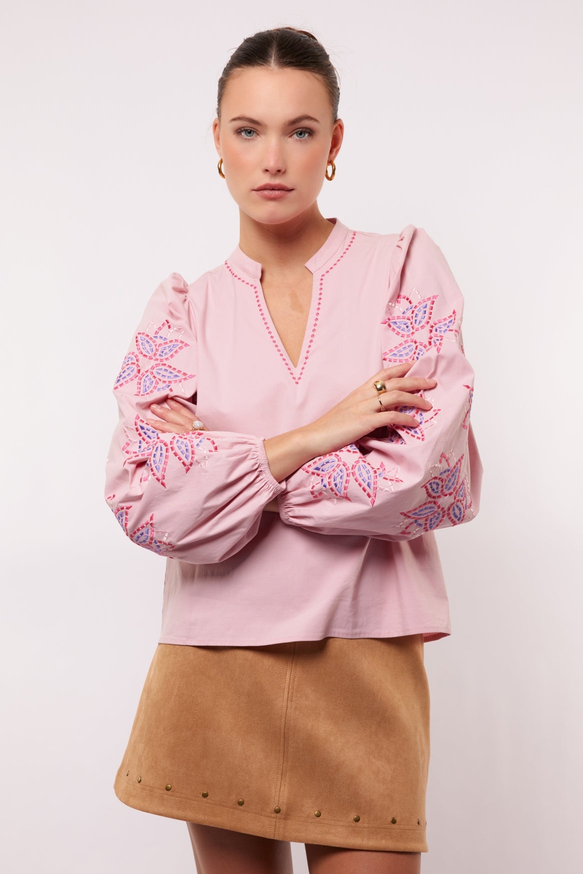 Fluresk blouse licht roze met borduursel model Talina top soft pink