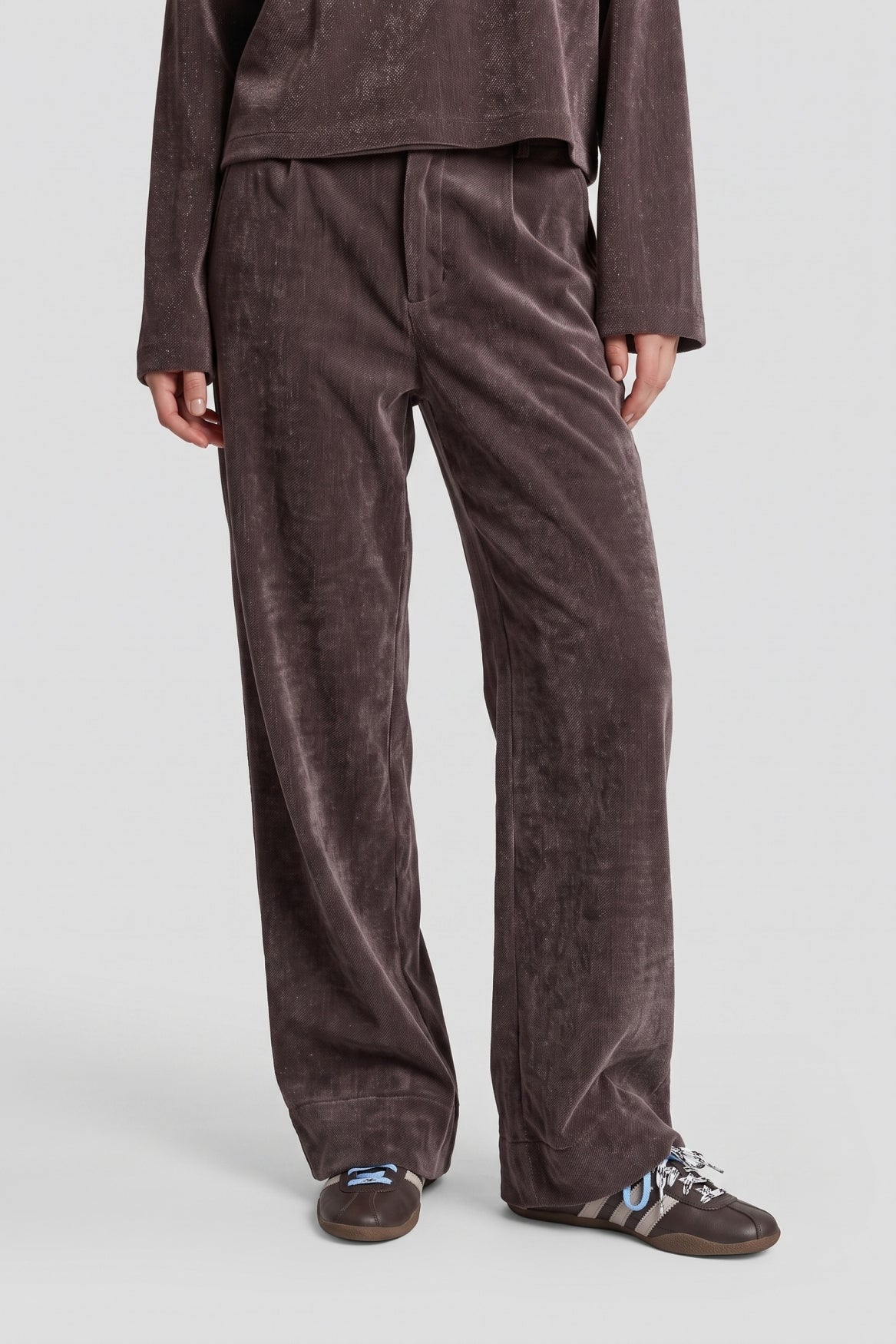Fluresk broek grijs bruin velvet met sparkle model Benice pants muted gray