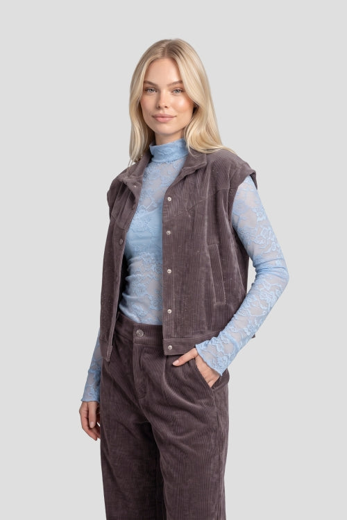Fluresk velvet grijs strass gilet model Brooke muted grey