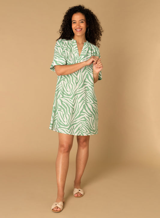 Ivy Beau jurk groen offwhite zebra print model Mikkie multi 