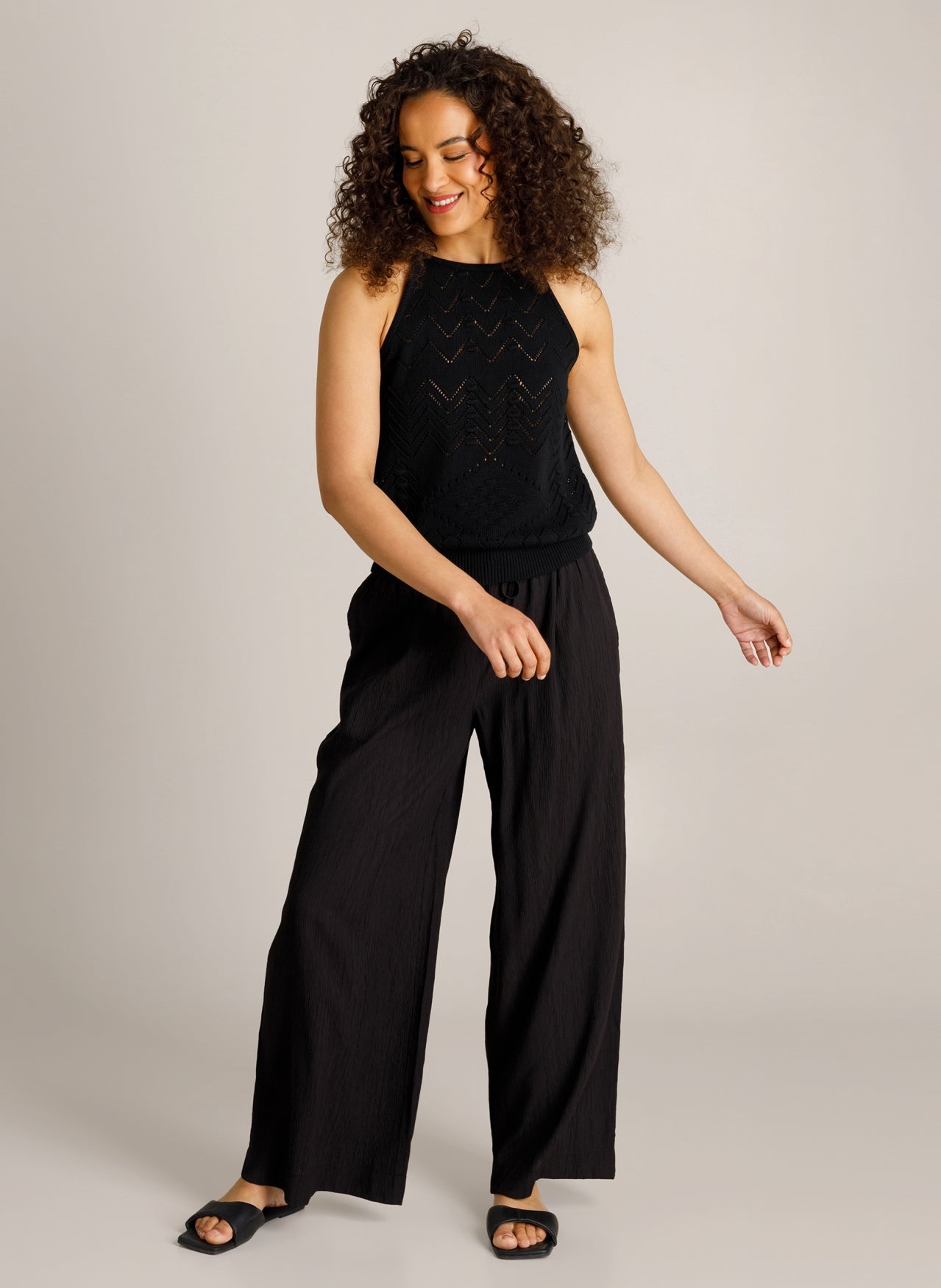 Ivy Beau top zwart gehaakt model Claire black