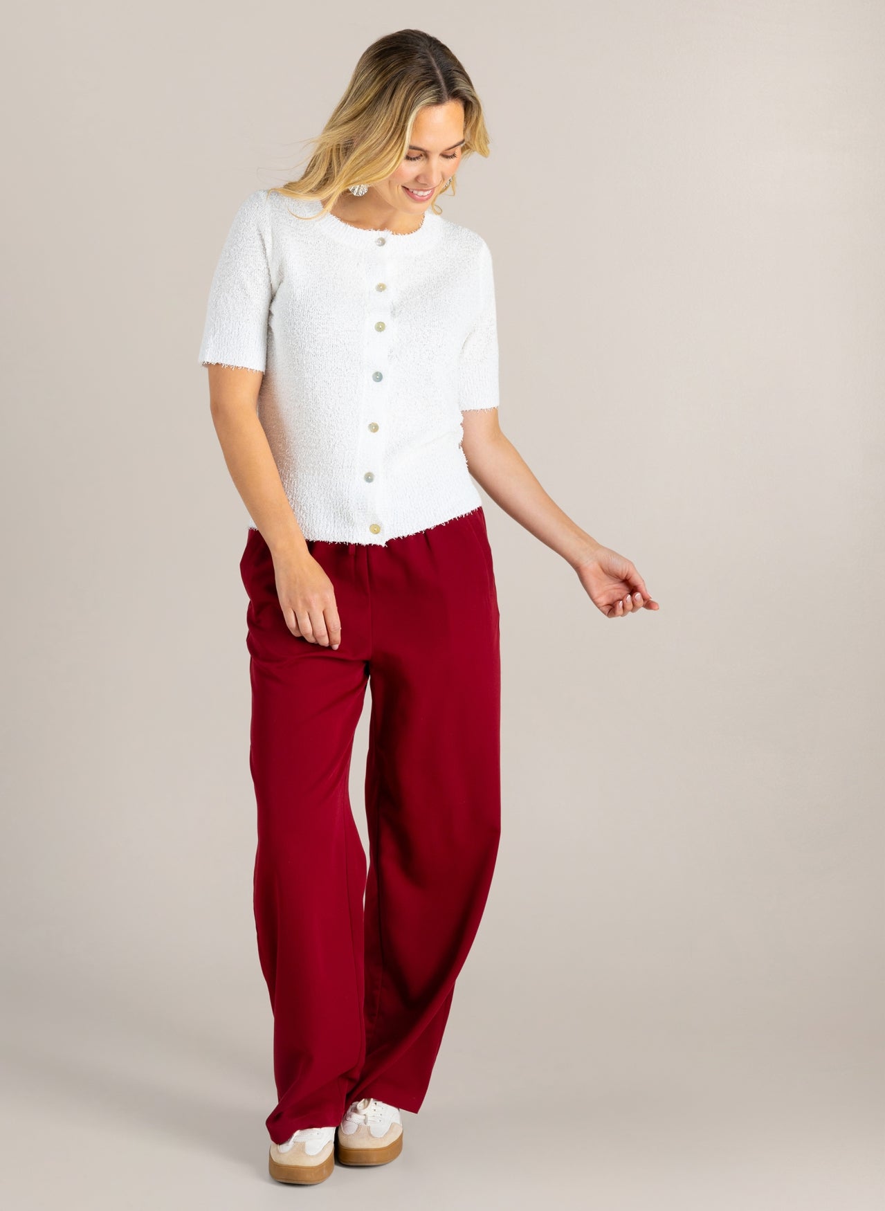 Ivy Beau vest wit met fluffy structuur model Glena white