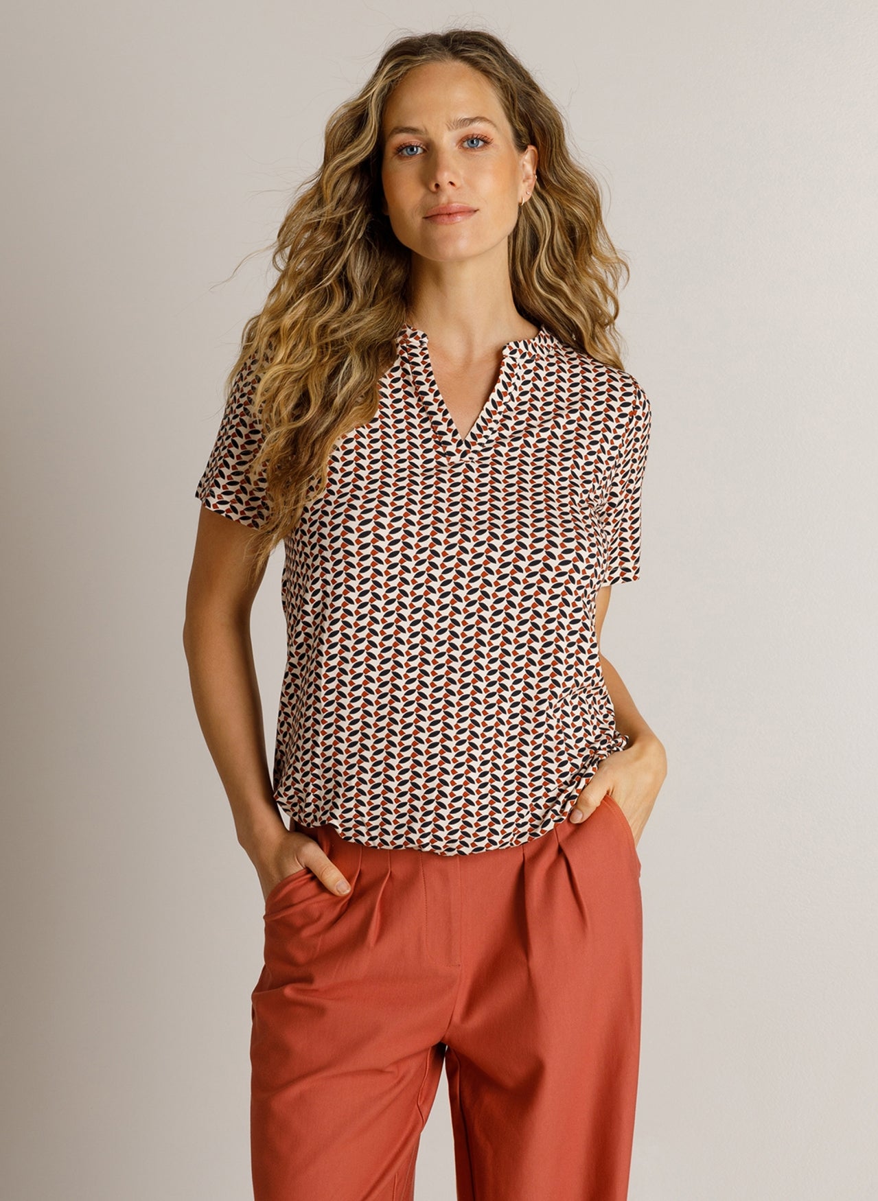 Ivy Beau shirt donkerblauw offwhite met roest rood model Daantje kit multi