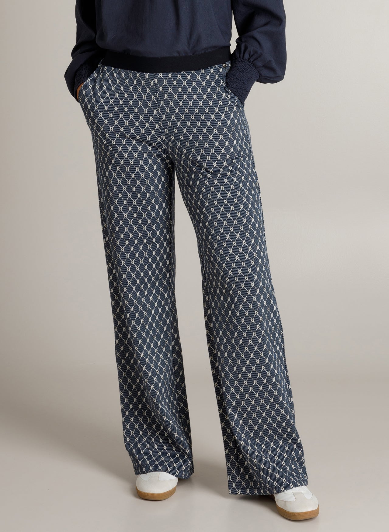 Ivy Beau broek donker blauw met off white print model Hege dark blue 4201174 