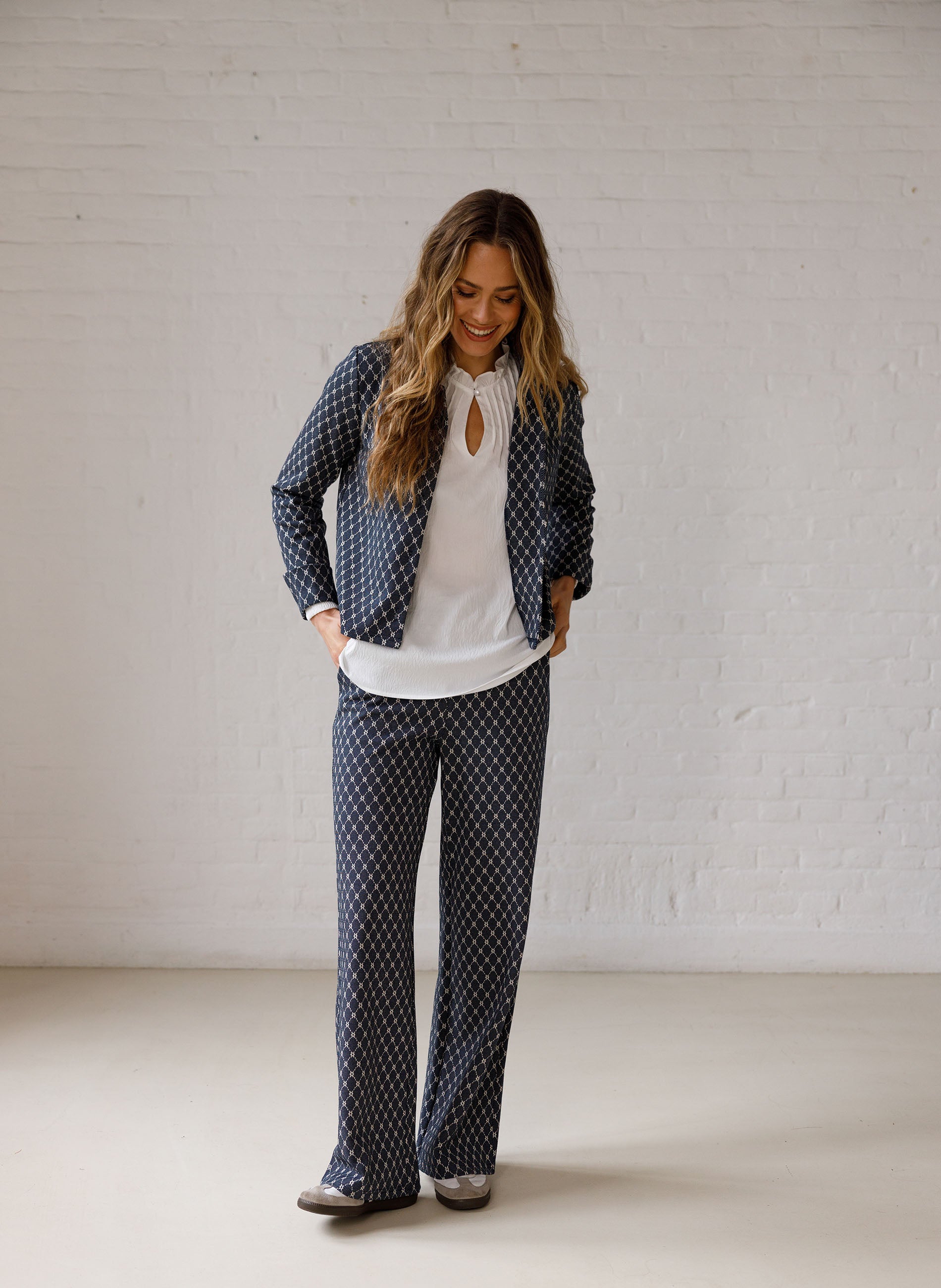 Ivy Beau broek donker blauw met off white print model Hege dark blue 4201174 