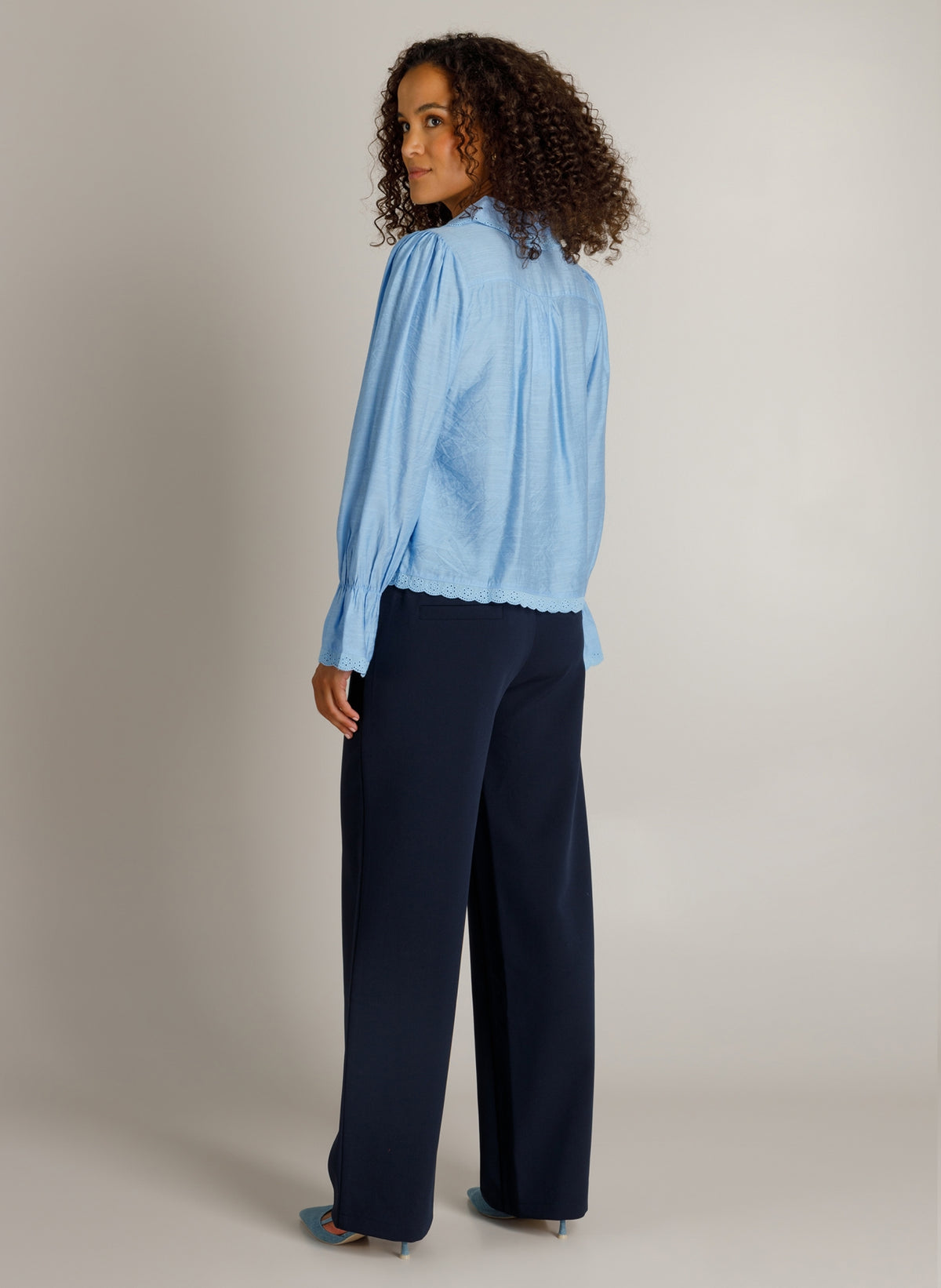 Ivy Beau blouse licht blauw model Hella sky blue 4201183