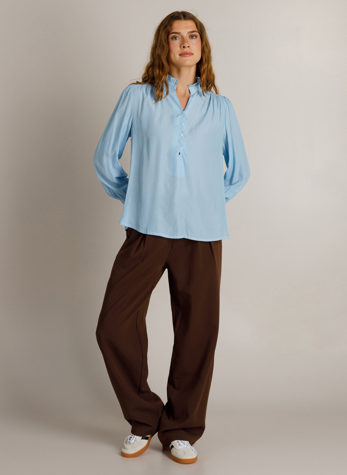 Ivy Beau blouse licht blauw model Kiki winter Sky 
