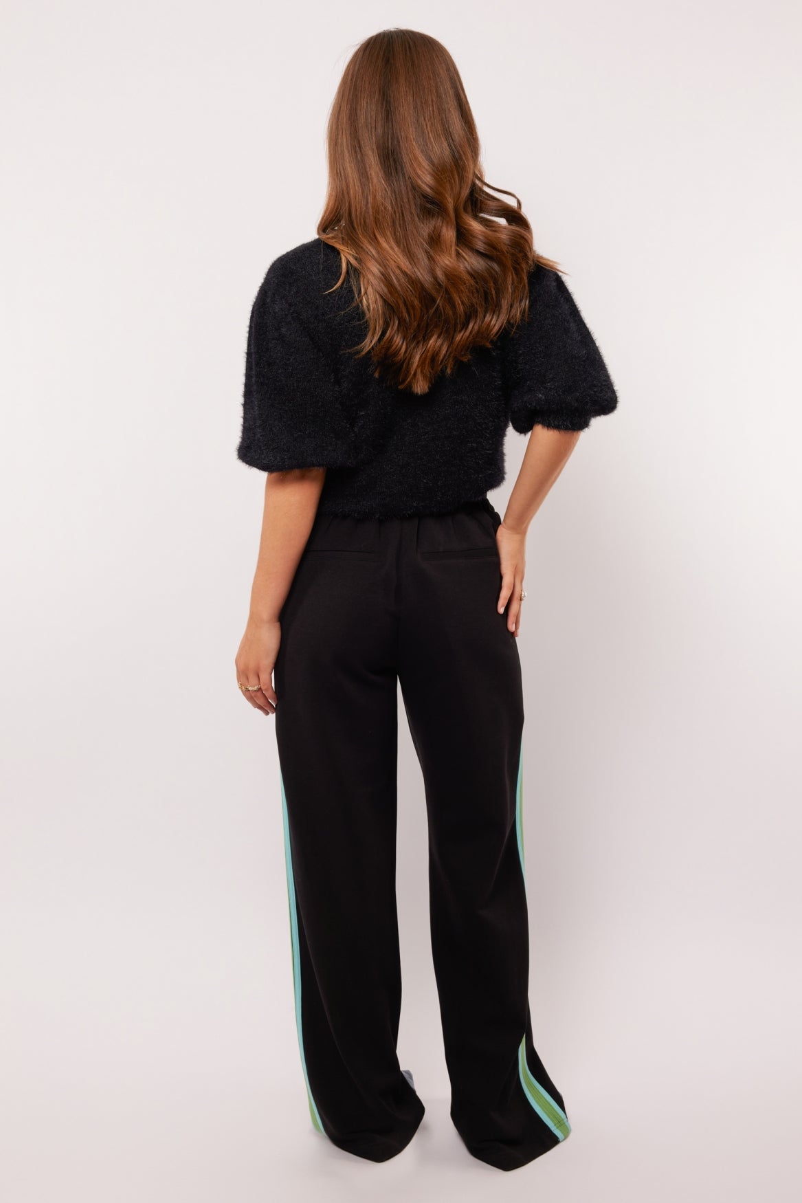 Fluresk broek zwart met groen en blauwe streep model Jorina pants 