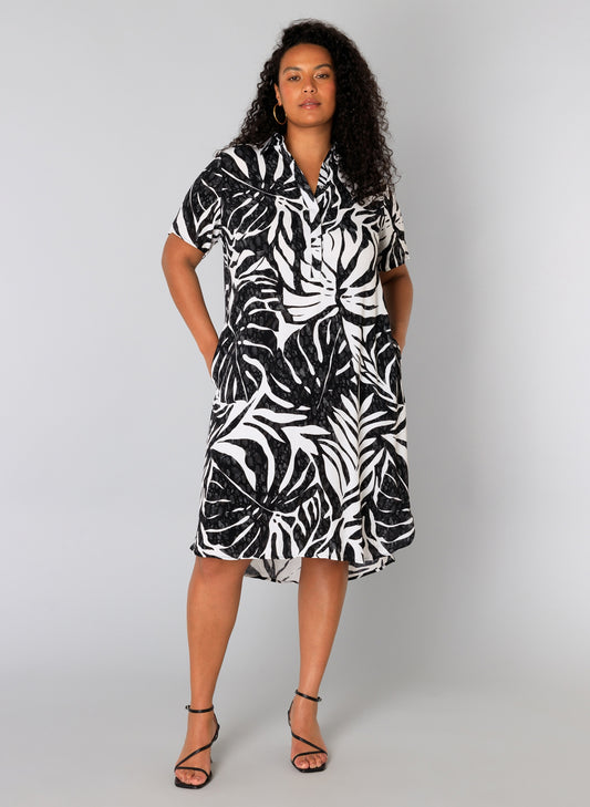 Yesta jurk zwart wit print model Ulma black white 