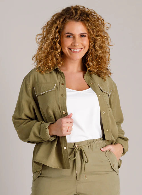 Yest curve (yesta) groene blouse met strass pocket model Jade olive