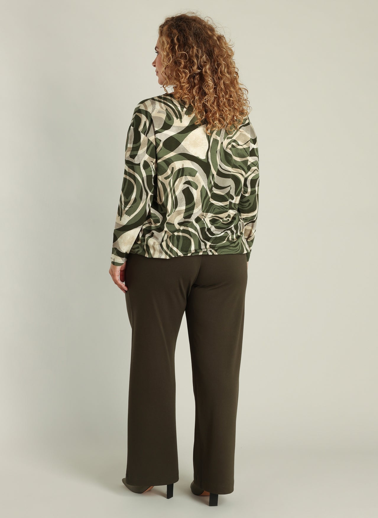 Yest Curve (Yesta) shirt groene print model Gwynne army green A005851 