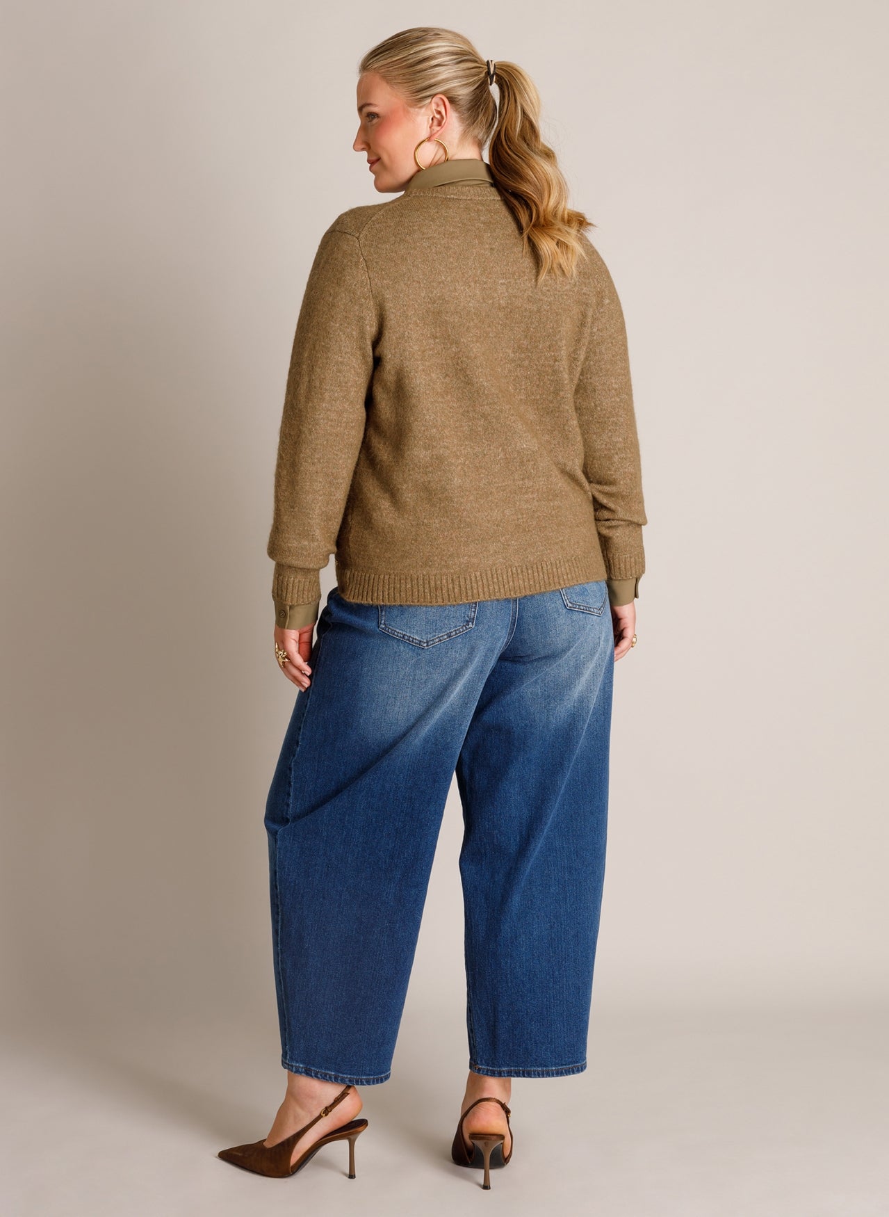 Yest Curve (Yesta) olijf groen vest met strik sluiting model Tressa Grey Olive A006477