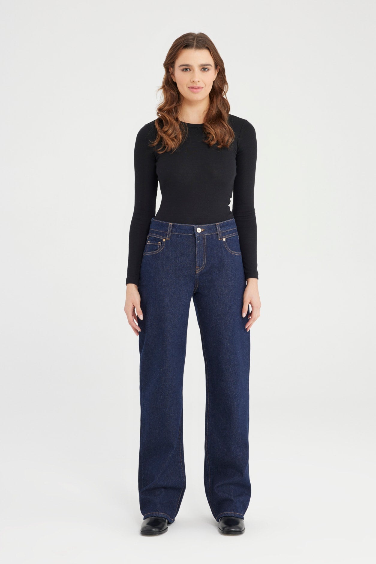 COJ jeans raw donkerblauw model Elodie lengte 30