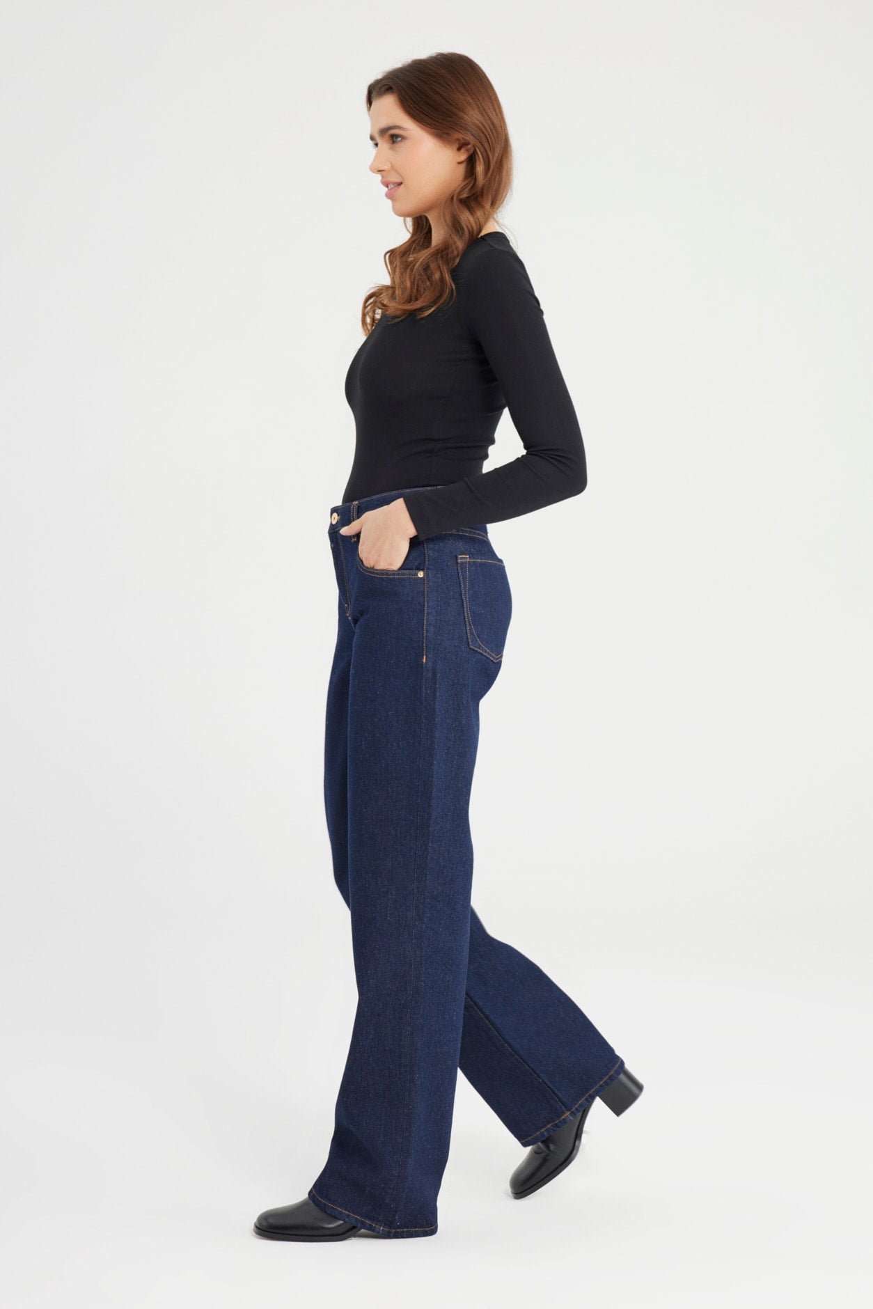 COJ jeans raw donkerblauw model Elodie lengte 30