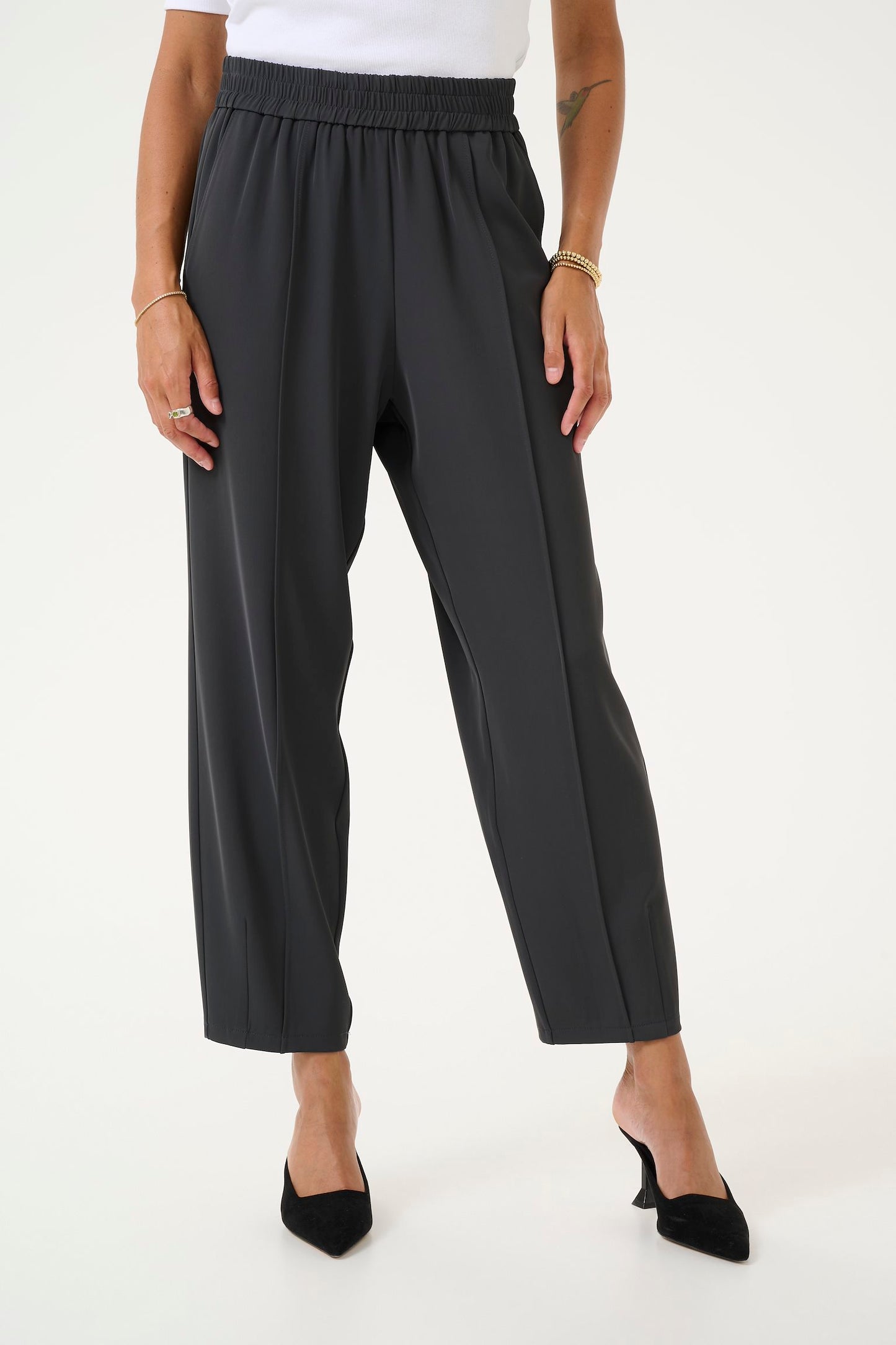 Kaffe broek cropped model KaSigna kleur black oyster