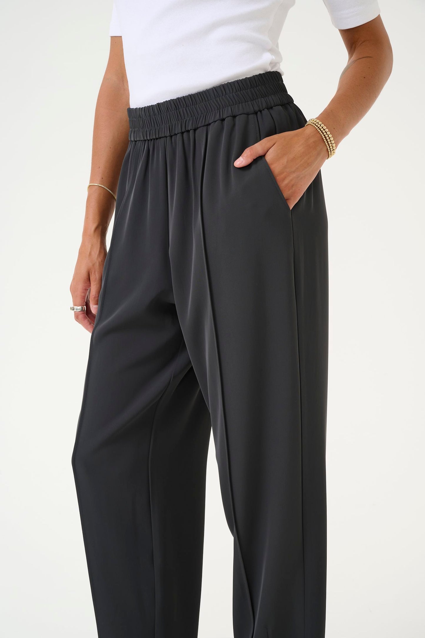 Kaffe broek cropped model KaSigna kleur black oyster