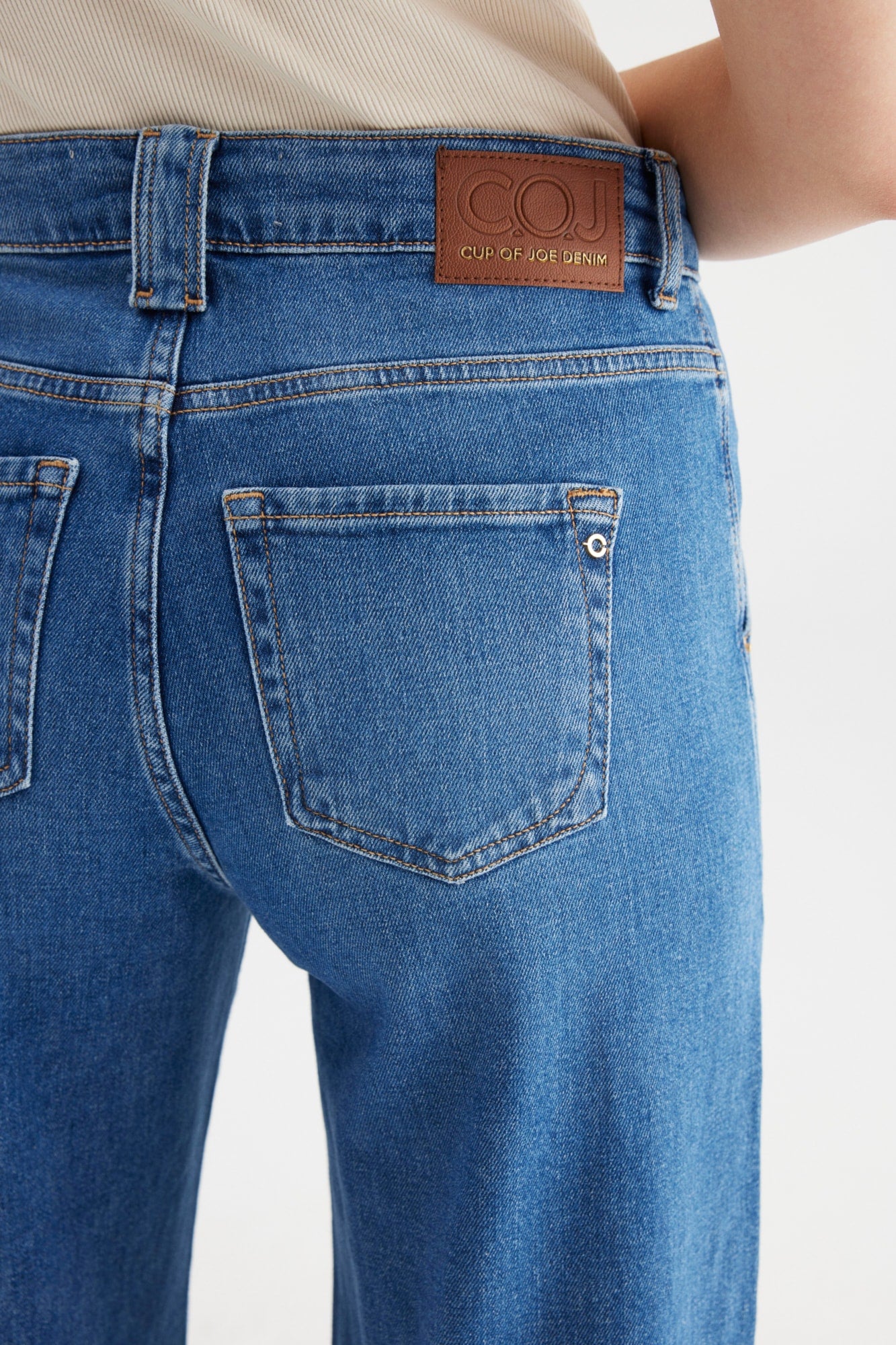 COJ jeans blauw Lulu fit wijd model medium blue lengte 30