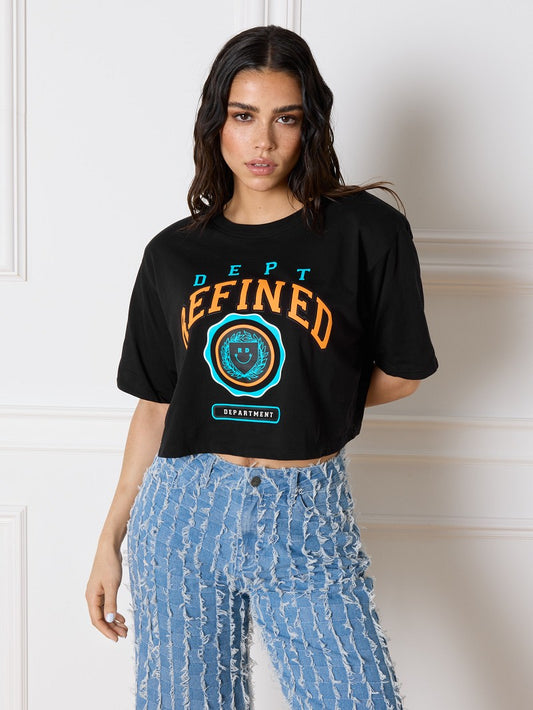 Refined Department T-shirt zwart  oversized cropped model MONA