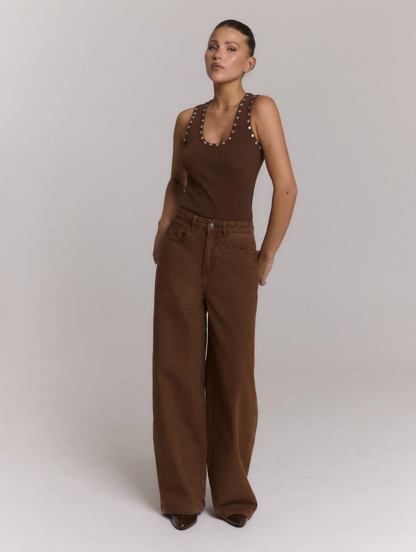 Refined Department bruine balloon fit met strass aan zijkant model Hailey brown barrel